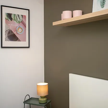 Apartamento By The Andrejsala Area With Free Parking And Reach The Old Town In 15 Min Walk