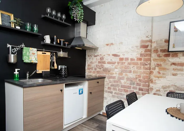 Διαμέρισμα By The Andrejsala Area With Free Parking And Reach The Old Town In 15 Min Walk *