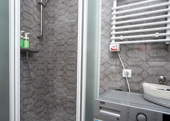 By The Andrejsala Area With Free Parking And Reach The Old Town In 15 Min Walk * Ρίγα