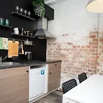 Apartamento By The Andrejsala Area With Free Parking And Reach The Old Town In 15 Min Walk *