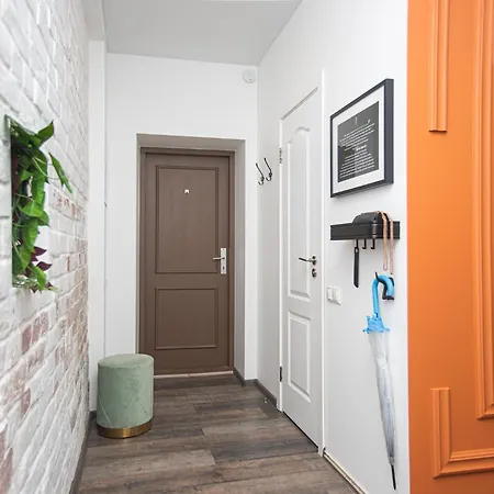 By The Andrejsala Area With Free Parking And Reach The Old Town In 15 Min Walk * Riga