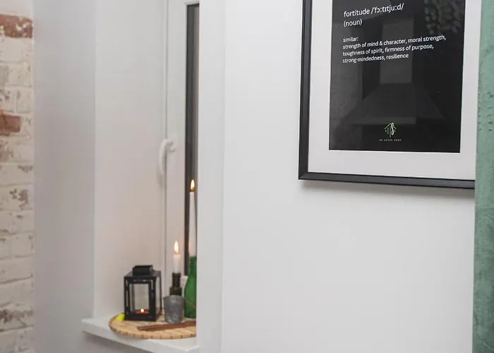 By The Andrejsala Area With Free Parking And Reach The Old Town In 15 Min Walk Апартаменты Рига