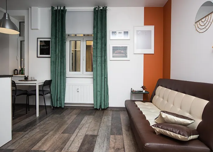 By The Andrejsala Area With Free Parking And Reach The Old Town In 15 Min Walk Рига